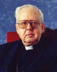 Mons. Echarren Ysturiz